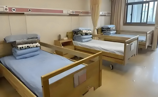 独家钟情：带着婚约闯心房